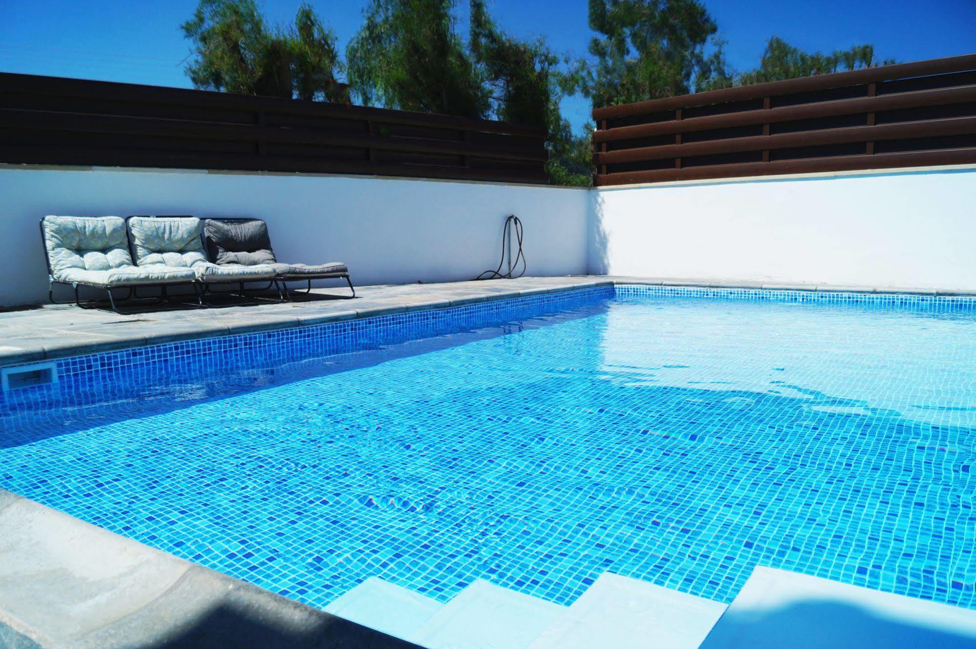 Latchi Escape Hotel And Suites Πόλη Εξωτερικό φωτογραφία